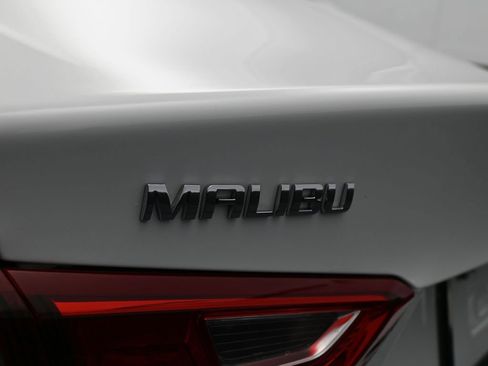 Used 2024 Chevrolet Malibu LS image 30