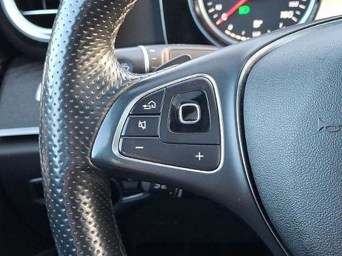 Used 2018 Mercedes-Benz E 300 E 300 image 22