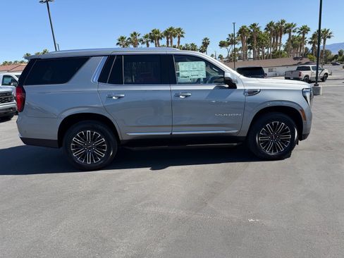 New 2026 GMC Yukon Elevation w/ Elevation Premium Package AWD/4WD image 2