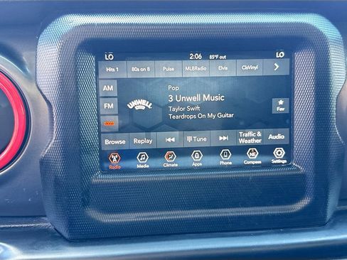 Used 2023 Jeep Wrangler Sport S image 16