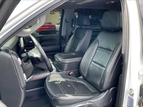 Certified 2022 GMC Sierra 3500 Denali w/ Denali Ultimate Package image 23