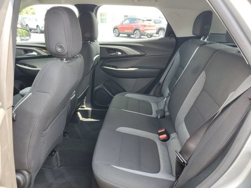Used 2023 Chevrolet TrailBlazer LS AWD/4WD image 25