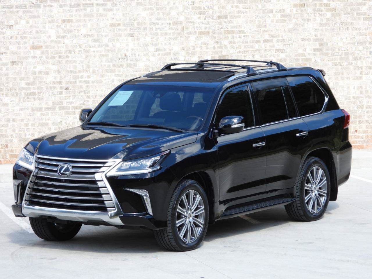 Used 2016 Lexus LX 570 4WD image 30