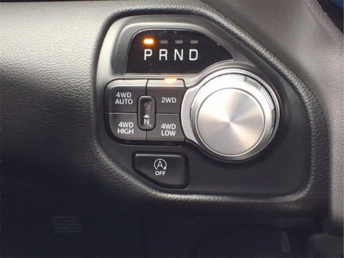 Used 2024 RAM 1500 Laramie image 22