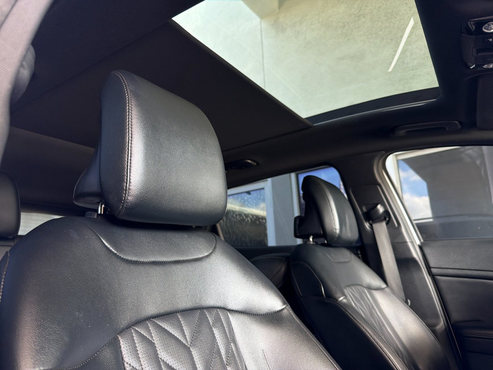 Used 2023 Kia Sportage X-Line w/ X-Line Premium Package AWD/4WD image 16