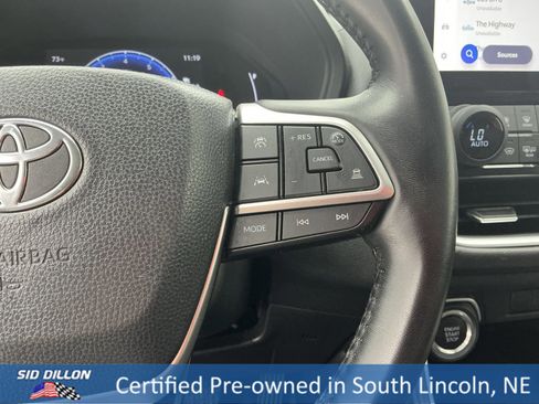 Used 2024 Toyota Grand Highlander XLE image 10