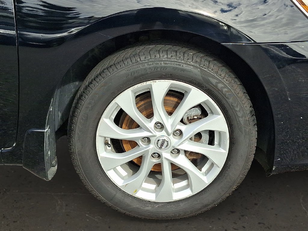 Used 2019 Nissan Sentra SV w/ Electronics Package FWD image 9