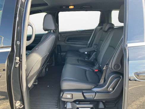 Certified 2025 Honda Odyssey Sport-L image 16