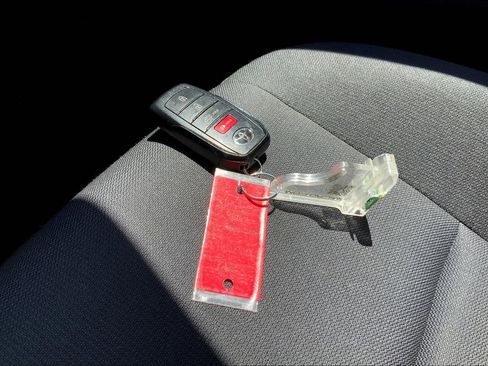 Used 2024 Toyota Corolla LE image 13