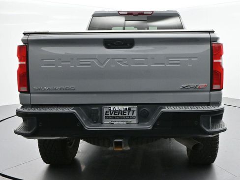 Used 2025 Chevrolet Silverado 2500 ZR2 w/ Technology Package AWD/4WD image 2