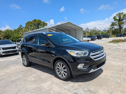 Used 2018 Ford Escape Titanium AWD/4WD image 2