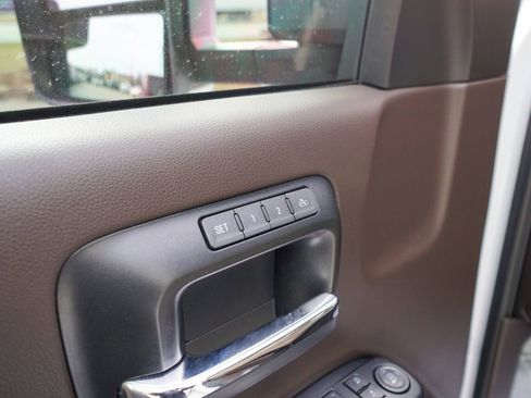 Used 2018 Chevrolet Silverado 2500 LTZ w/ Duramax Plus Package image 18