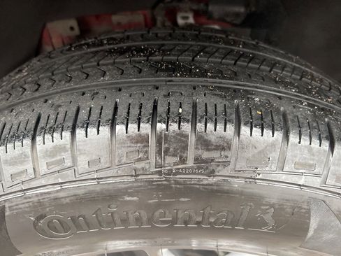 Certified 2023 Nissan Rogue S image 44