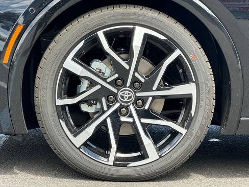 New 2026 Toyota Prius Plug-In Hybrid FWD image 31