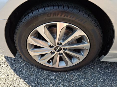 Used 2016 Hyundai Sonata Sport w/ Option Group 03 FWD image 28