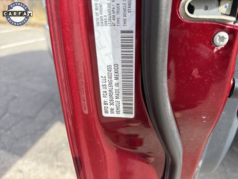 Used 2022 RAM 2500 Limited w/ Towing Technology Group image 44