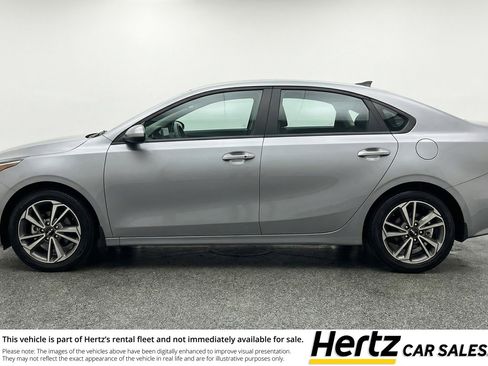 Used 2024 Kia Forte LXS image 5