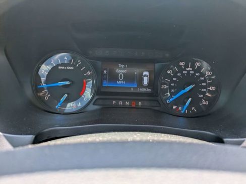 Used 2017 Ford Explorer XLT FWD image 26
