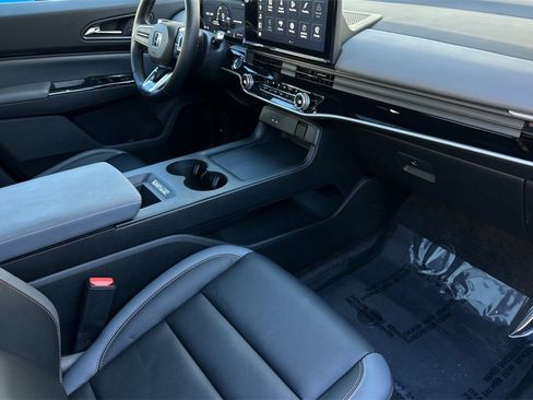 Certified 2025 Honda Prologue Touring image 17