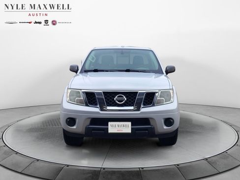 Used 2018 Nissan Frontier SV image 17