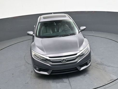 Used 2017 Honda Civic Touring image 24