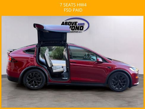 Used 2023 Tesla Model X image 8