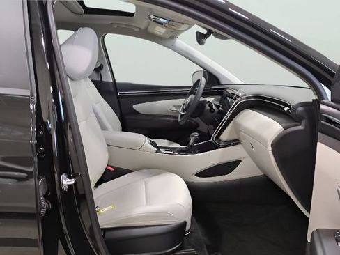 Used 2024 Hyundai Tucson SEL w/ Convenience Package AWD/4WD image 16