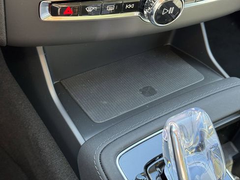 New 2026 Volvo XC90 B6 Plus w/ Protection Package Premier image 23