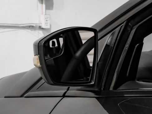 Used 2018 Ford Focus ST image 45