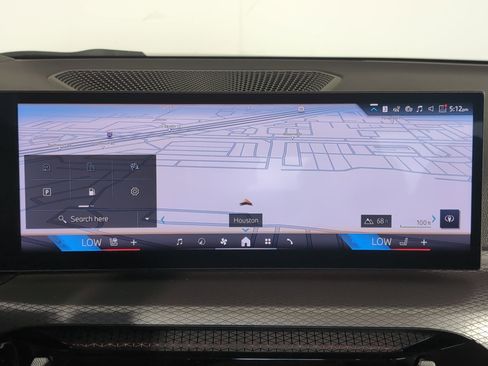 Used 2026 BMW 330i Sedan w/ M Sport Package image 24