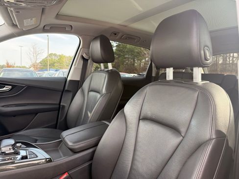 Used 2017 Audi Q7 2.0T Premium Plus w/ Premium Plus Package image 16