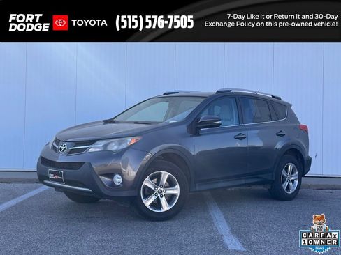 Used 2015 Toyota RAV4 XLE image 1