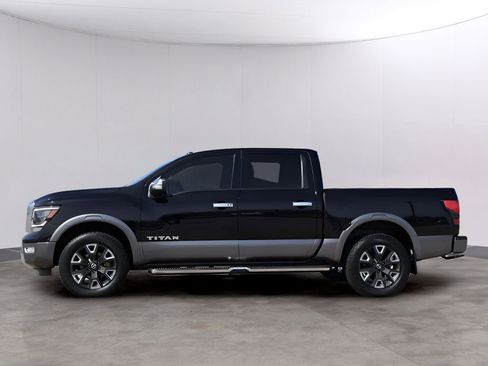 Used 2021 Nissan Titan Platinum Reserve w/ Moonroof Package image 4
