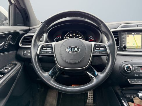 Used 2019 Kia Sorento SX image 13