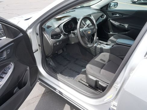 Used 2021 Chevrolet Malibu LS FWD image 13