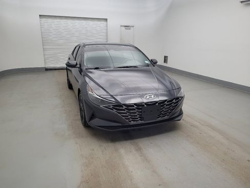 Used 2022 Hyundai Elantra SEL w/ Convenience Package image 14