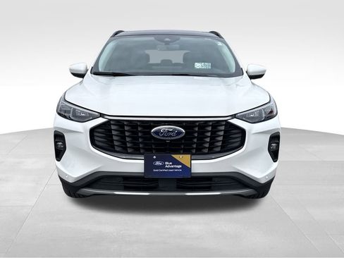 Certified 2025 Ford Escape Platinum w/ Premium Technology Package image 4