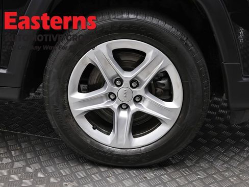 Used 2023 Jeep Compass Sport AWD/4WD image 30