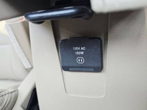 Used 2015 Jeep Patriot Limited w/ Sun/Sound Group AWD/4WD image 24
