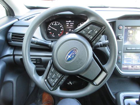 Used 2024 Subaru Crosstrek 2.0i AWD/4WD image 31