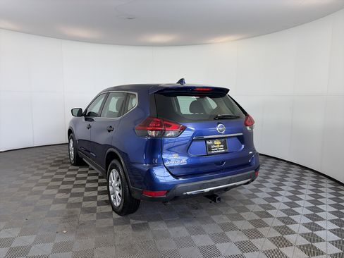 Used 2018 Nissan Rogue S image 8