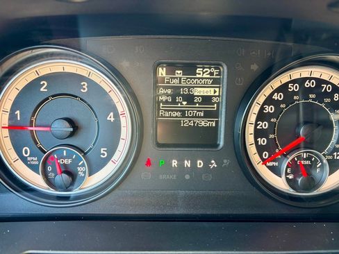 Used 2016 RAM 2500 Tradesman w/ Chrome Appearance Group image 8