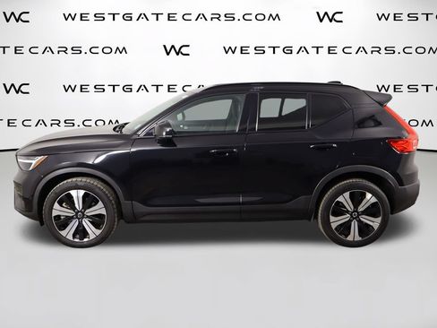 Used 2023 Volvo XC40 Recharge Plus AWD/4WD image 5