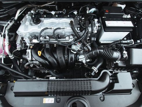 Used 2021 Toyota Corolla LE w/ Carpet Mat Package (TMS) image 31