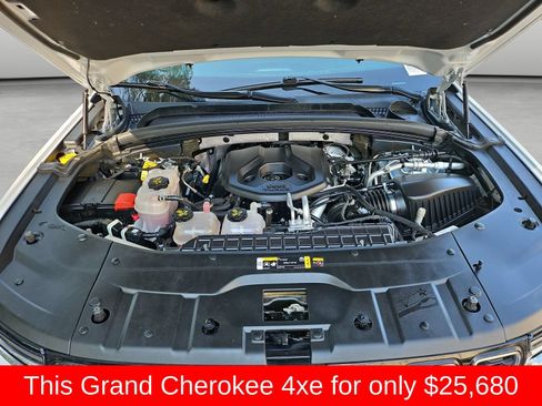 Used 2024 Jeep Grand Cherokee Limited 4xe AWD/4WD image 38