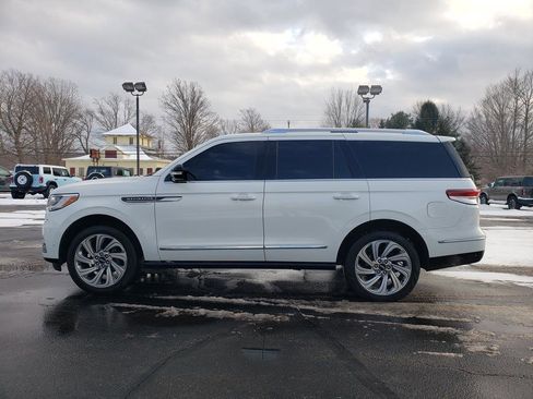 Used 2024 Lincoln Navigator Reserve image 7