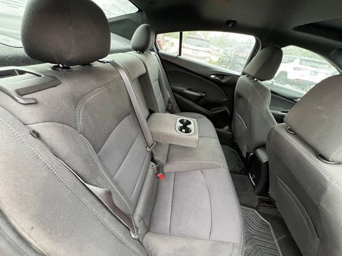 Used 2017 Chevrolet Cruze LT w/ Sun And Sound Package FWD image 20