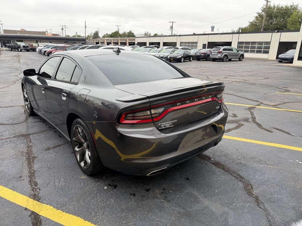 Used 2015 Dodge Charger R/T w/ Plus Group RWD image 4