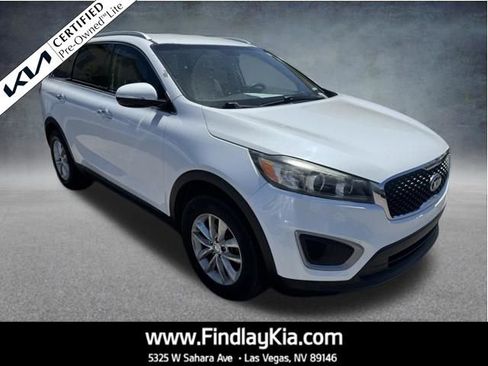 Used 2018 Kia Sorento FWD image 1