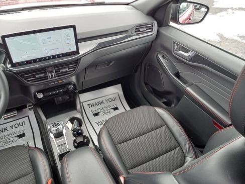 Used 2023 Ford Escape ST-Line w/ Tech Pack #1 FWD image 17